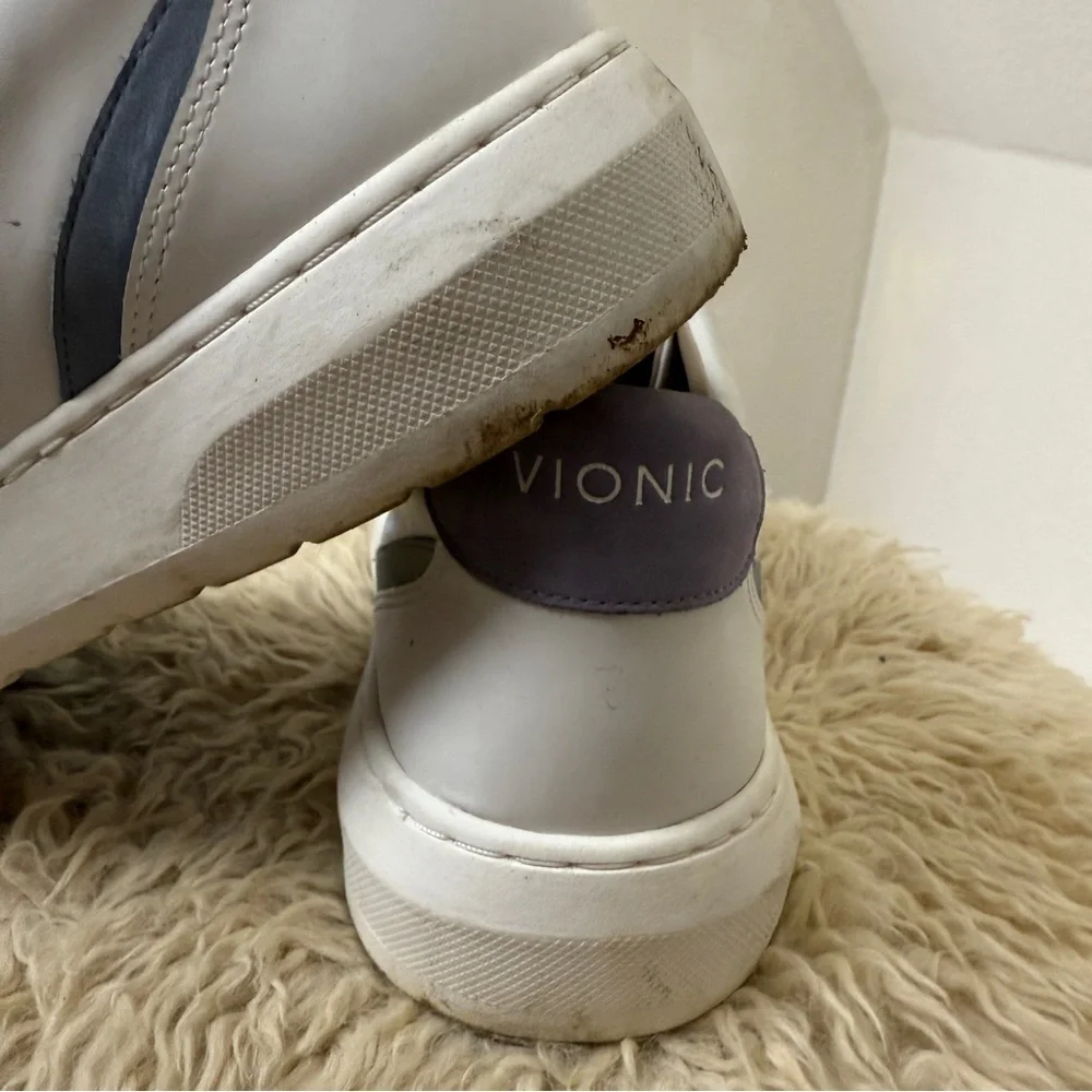 VIONIC Women’s White Sneakers with Blue, Lavender and Gray Accents. Size 10